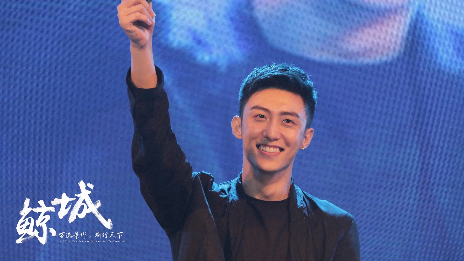 爱游戏登录入口-墨西哥骑手费德里科·费尔南德斯在巴黎奥运会上与“Romeo”马匹共同参赛，尽管因马匹受伤被迫退出，但展现了坚强意志。