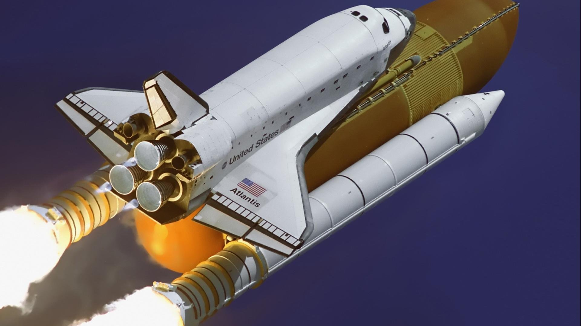 “铁血战士”——车手面对困难与挑战的奋战瞬间,铁血战士机车