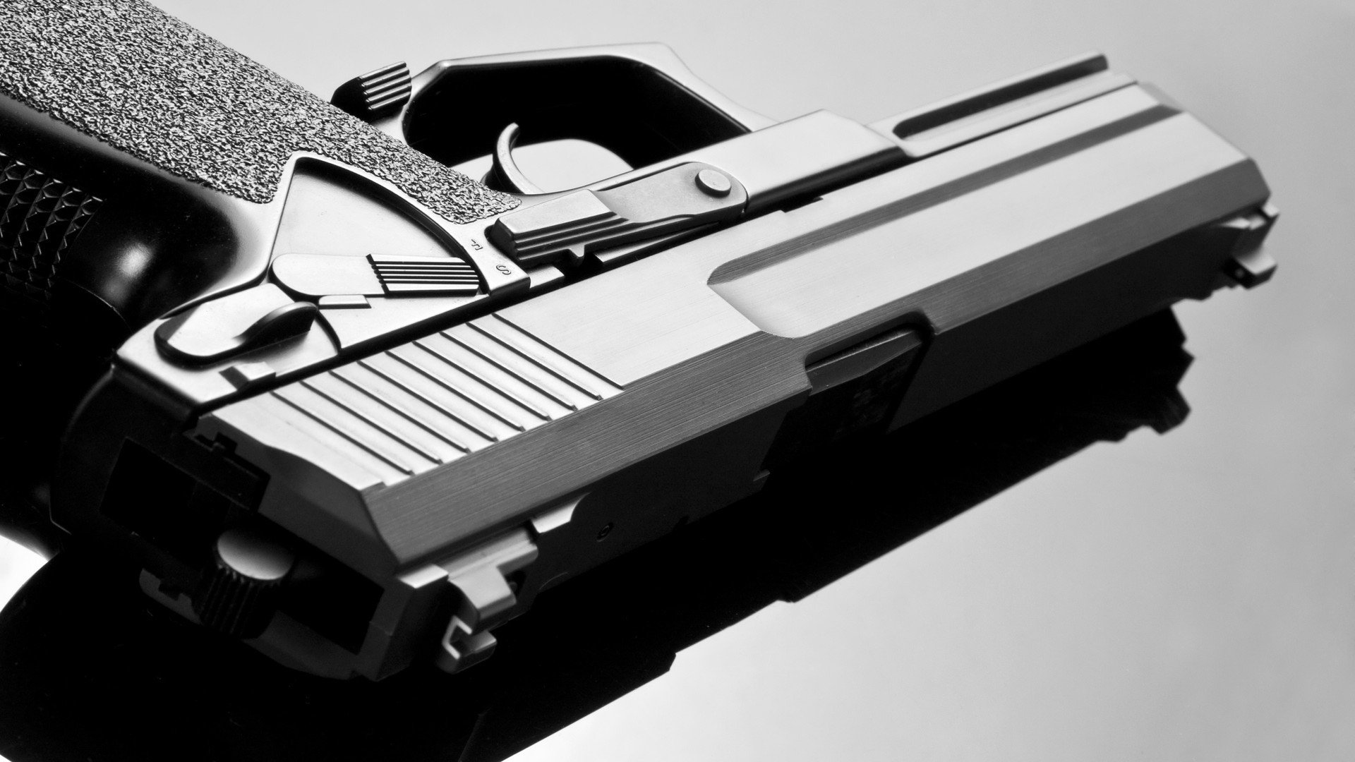 爱游戏app下载-意大利足球职业联赛出现经济问题，俱乐部陷入困境，意大利足球总会