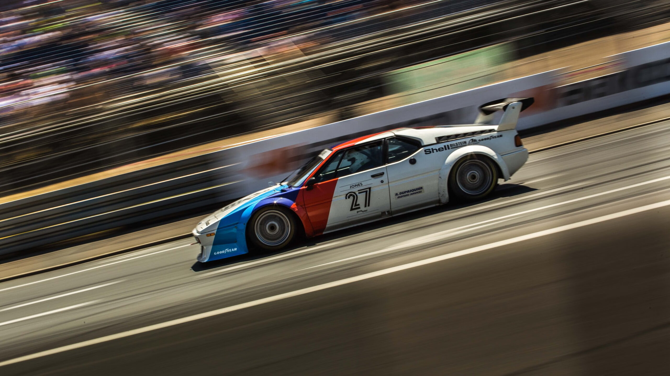 斯旺西客场取胜,连续两个客场胜利,球队浴火重生,斯旺西主场球衣