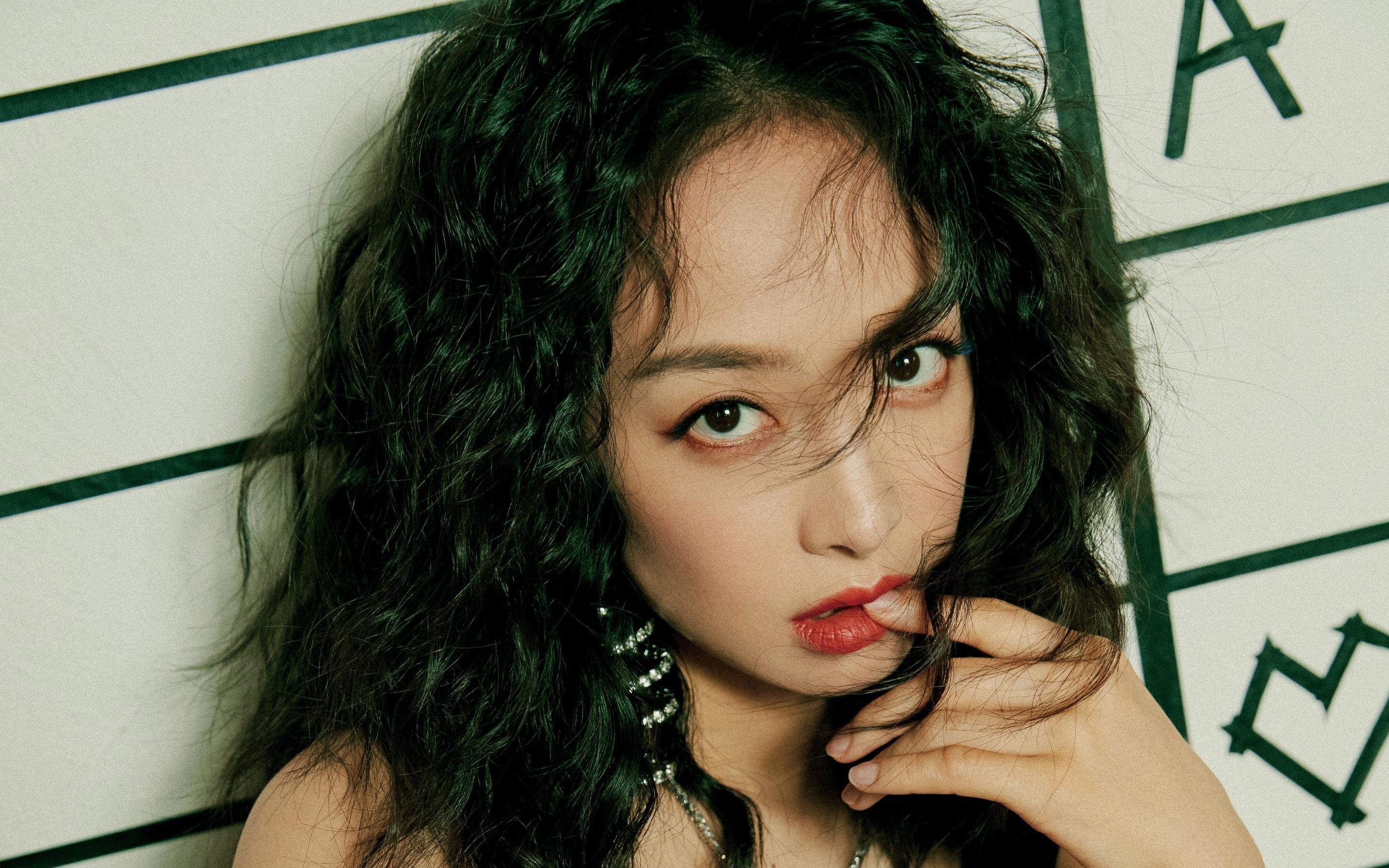 爱游戏在线登录入口-捷克队晋级欧洲杯八强，年轻球员崭露头角，捷克队欧洲杯最好成绩