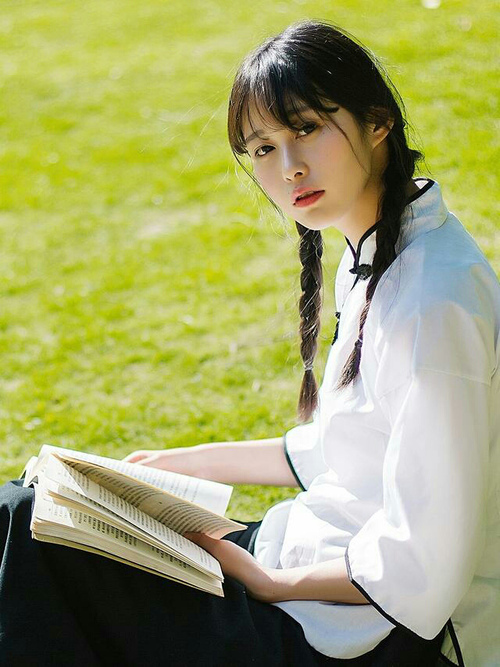 足球视频讲解机器人应用于青训课堂,足球机器人比赛规则