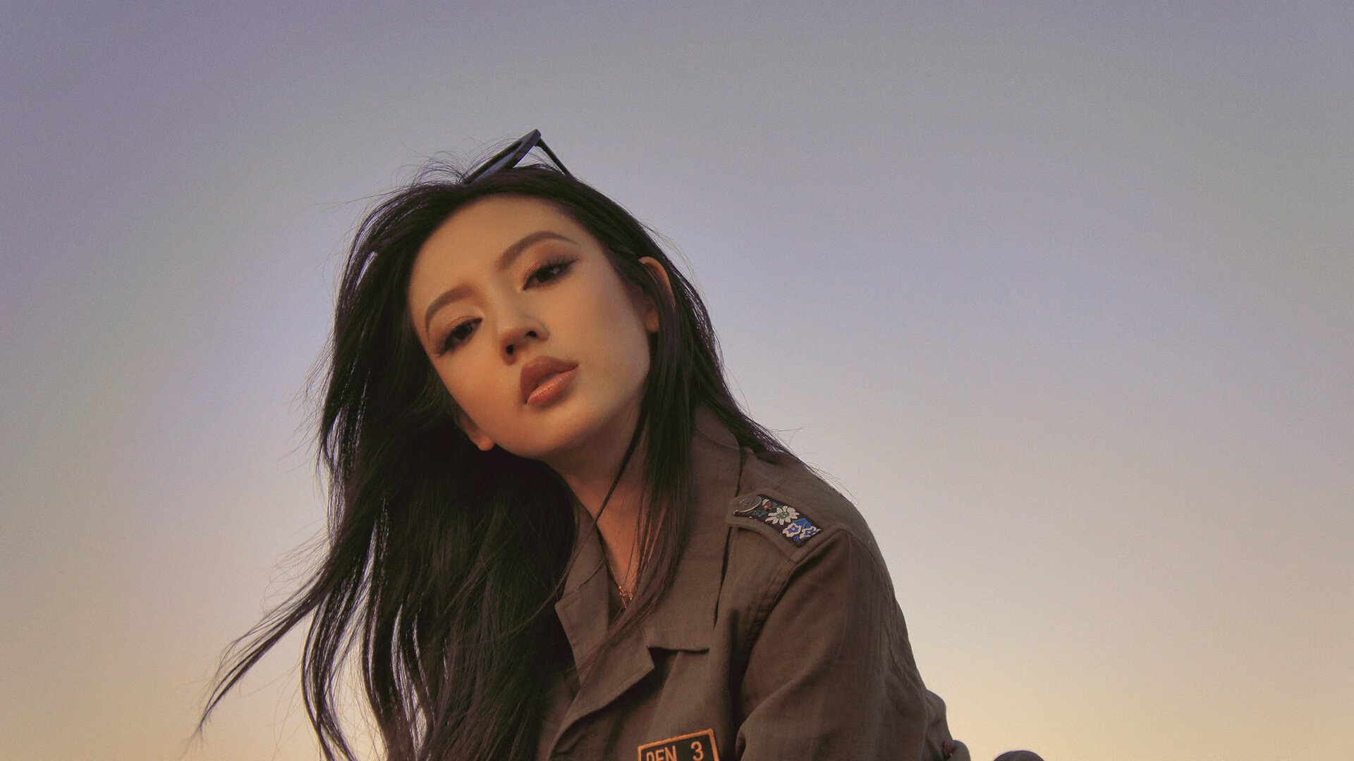 爱游戏体育-布莱克本战术灵活多变，蓝白军团力争升级，blake布莱克