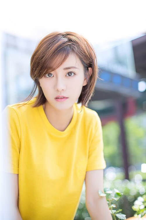 掘金赛后集体观看比赛录像检讨表现，掘金队回放