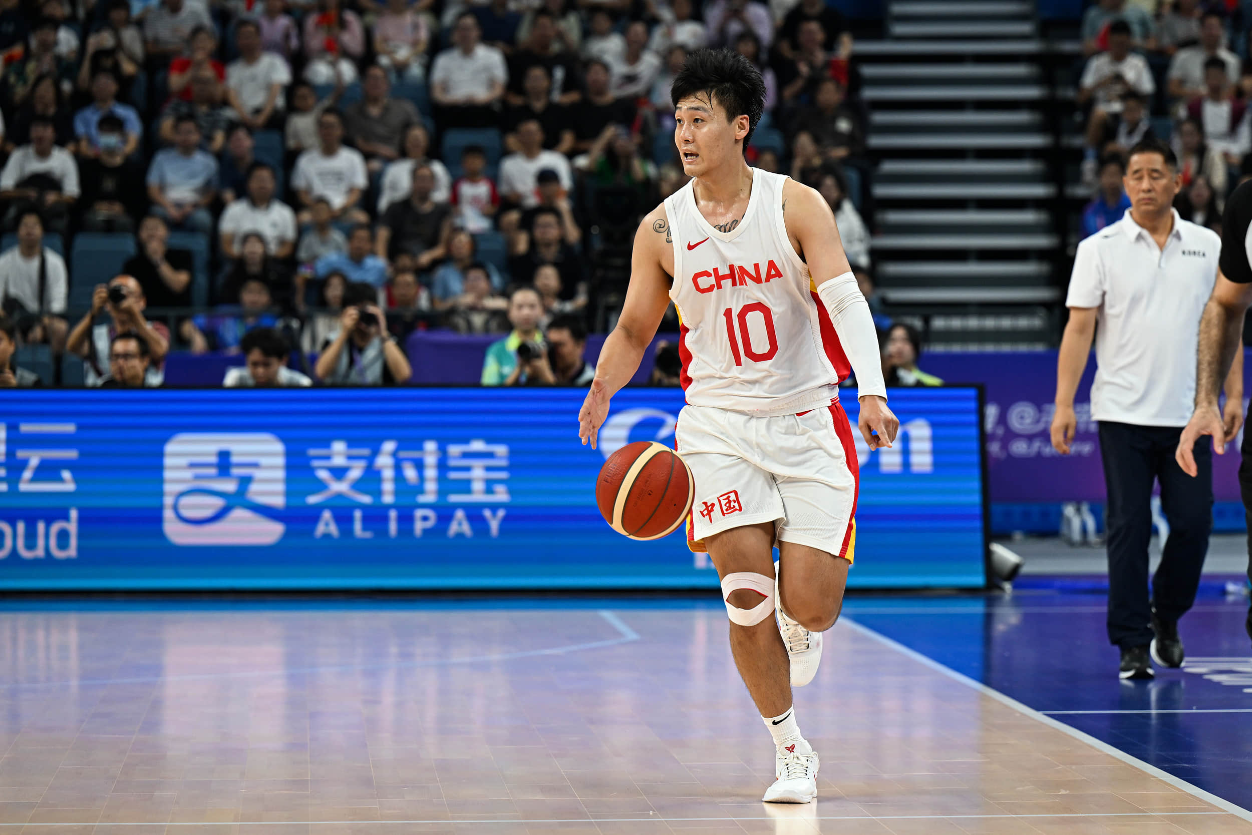 爱游戏体育：中国男篮历史最佳组织后卫：谁是你心中的大脑？的简单介绍