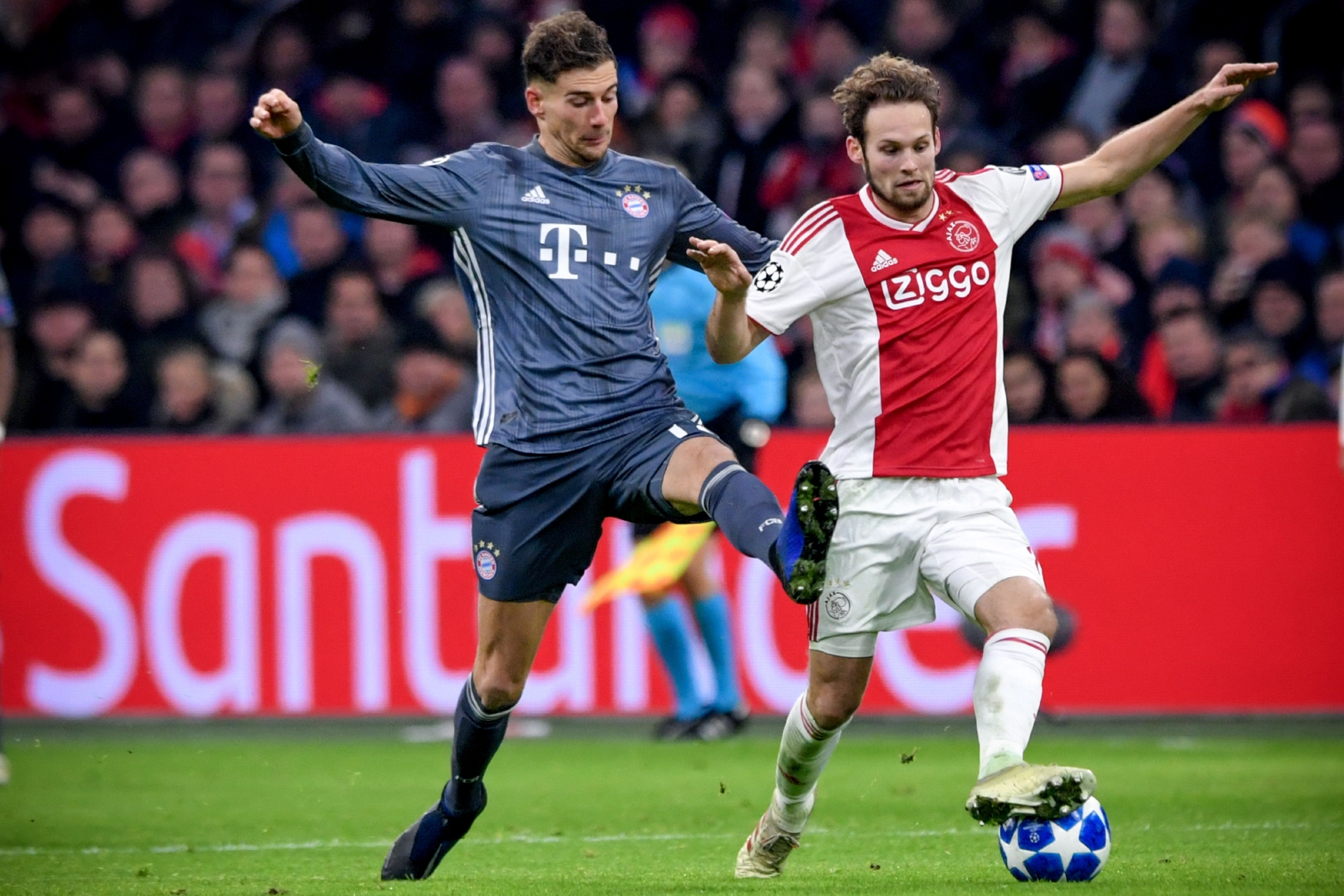 包含爱游戏体育:德甲的国际化策略：走向全球市场的路径的词条