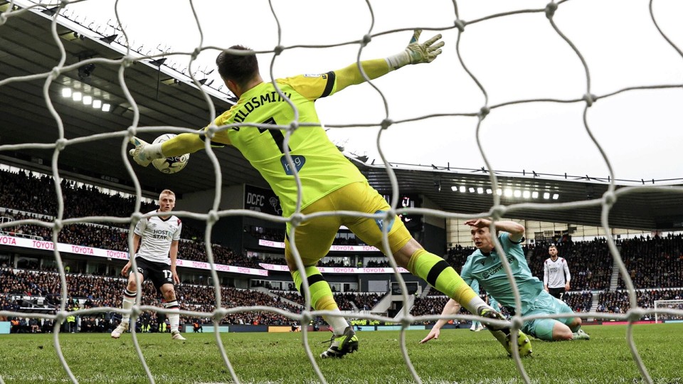 包含爱游戏体育:英超德比郡的进攻风格与战术演变的词条 包含爱游戏体育:英超德比郡的进攻风格与战术演变的词条