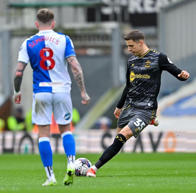 爱游戏体育:英超米尔沃尔的保级策略与战术调整的简单介绍 爱游戏体育:英超米尔沃尔的保级策略与战术调整的简单介绍