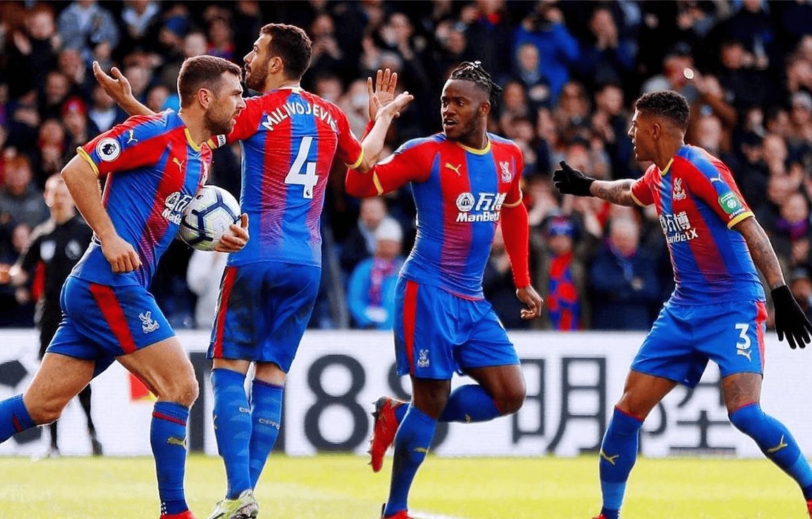 爱游戏体育:英超的战术走向：传统与未来的交汇(英超当下最流行的战术打法, 或将引领世界足球潮流!)