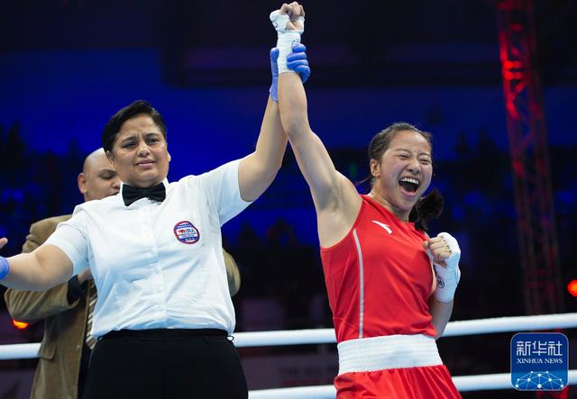 AYXSPORTSAPP-包含爱游戏体育:拳击世界冠军赛，重拳出击震撼全场的词条