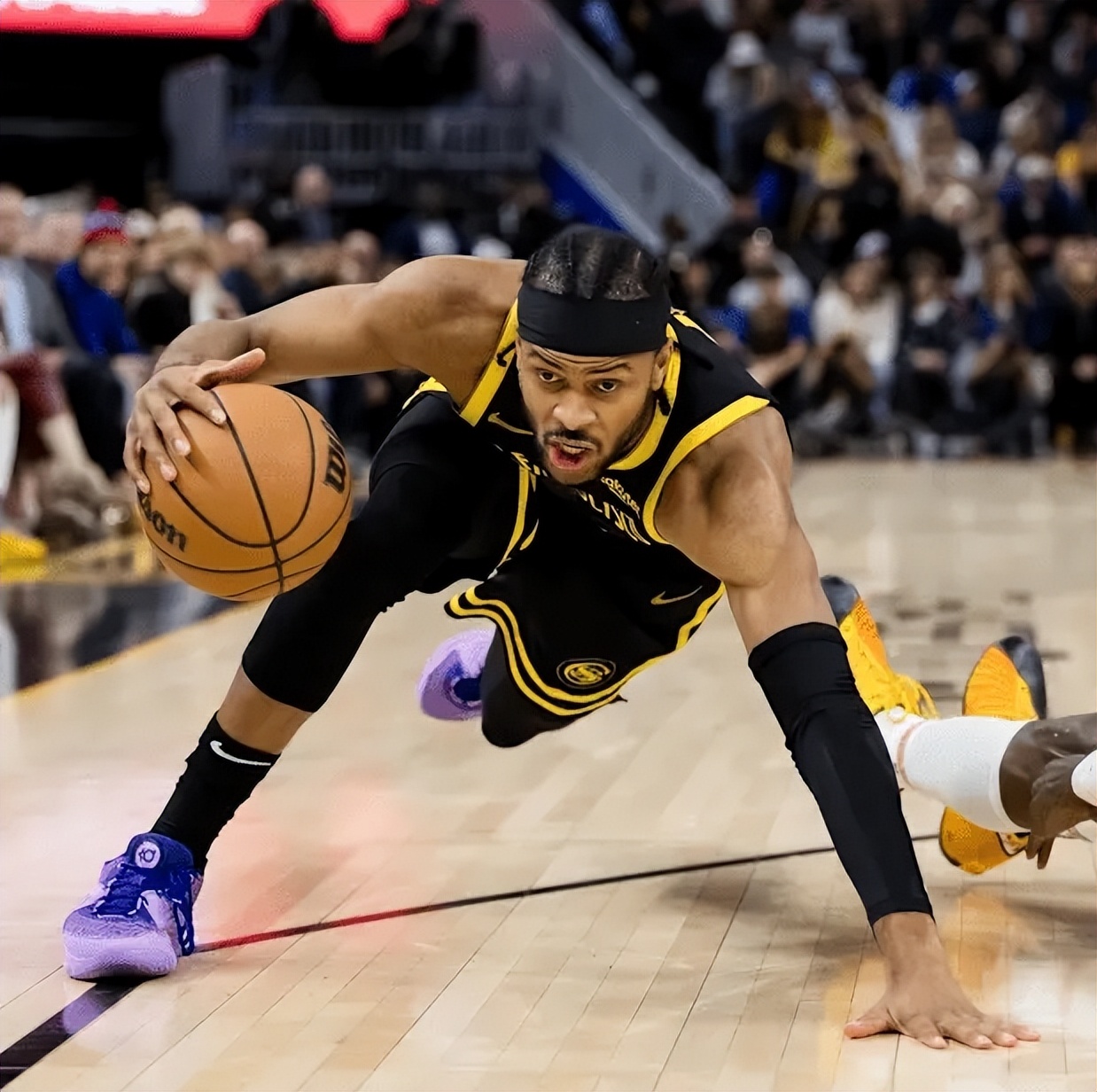 包含爱游戏体育：勇士队战术调整：科尔计划增加普林斯顿进攻和快速反击的词条