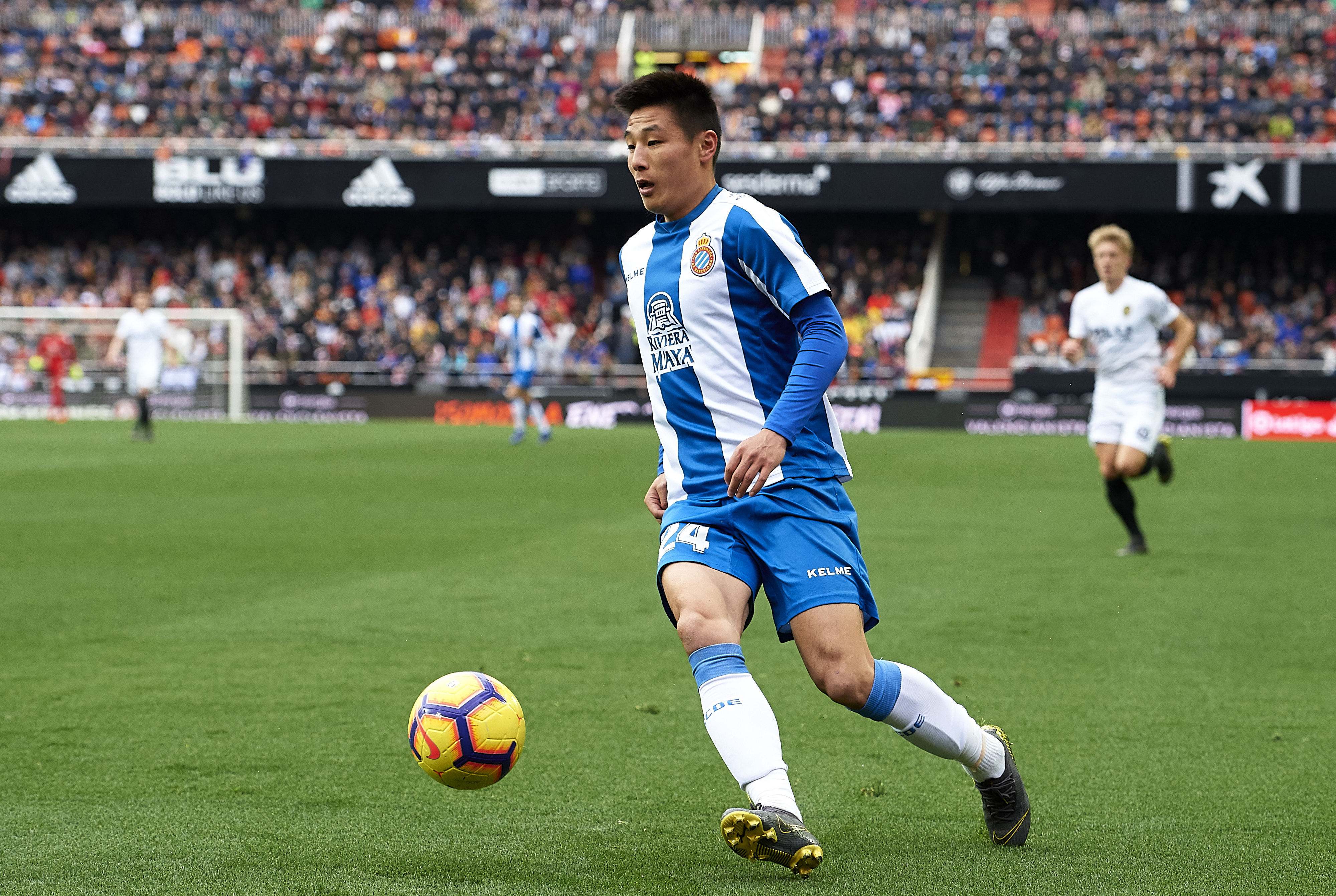 AYX GAME-关于爱游戏体育:武磊：接受专访，分享留洋心得，鼓励年轻球员的信息